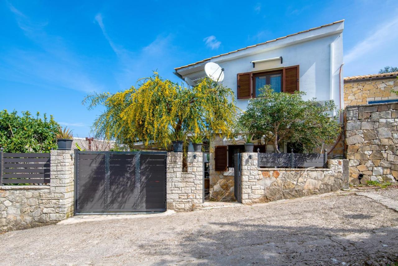 Hara Luxury House Vila Gaios Exterior foto